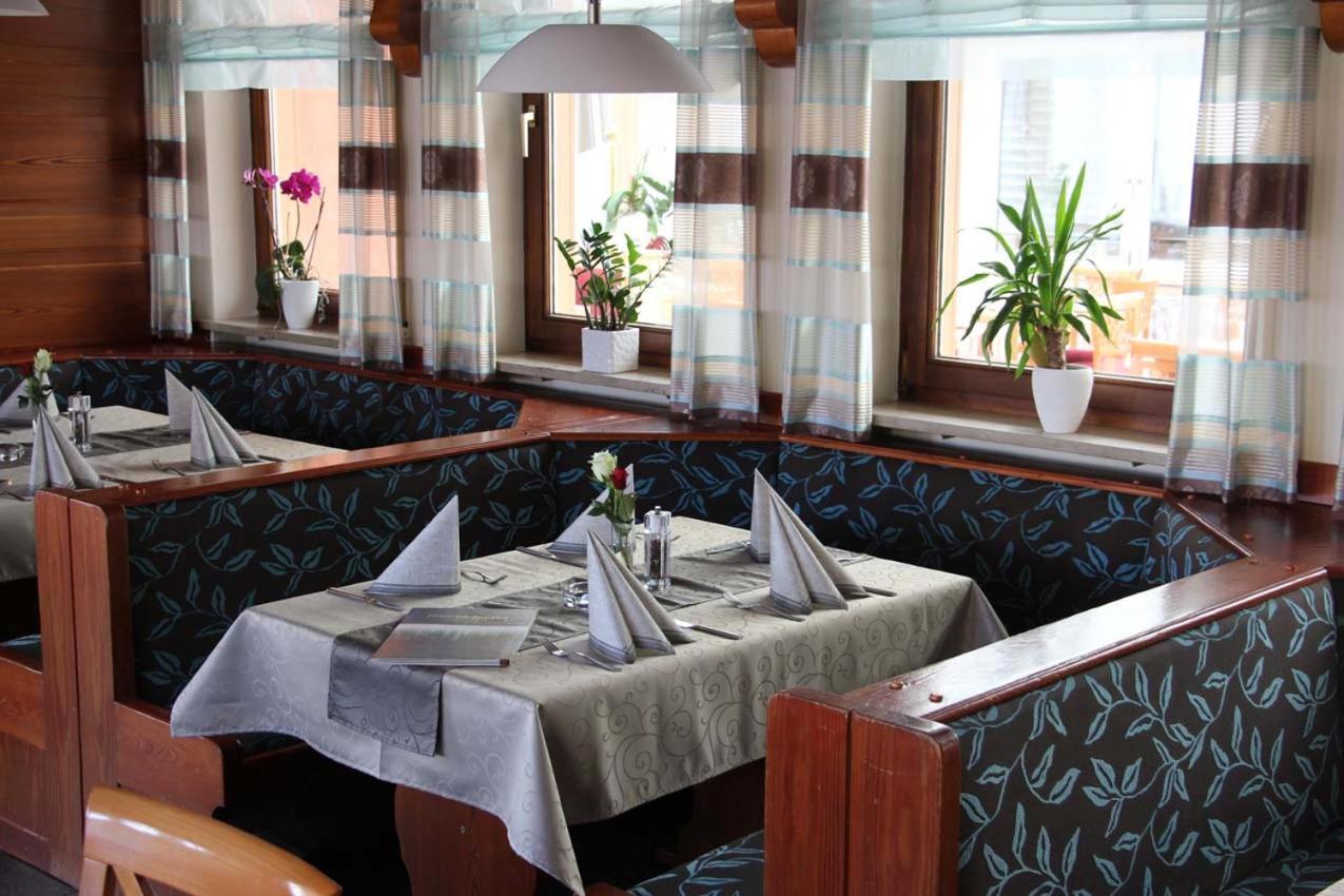 Hotel Tennenloher Hof แอร์ลังเงิน ภายนอก รูปภาพ